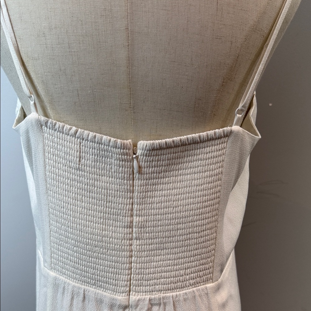 Aritzia Sunday Best Viola Midi Dress
Size: Large - Picture 7 of 9